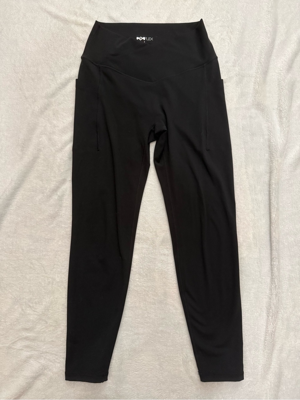 POPFLEX Crisscross Hourglass Leggings With Pockets Inseam 25”